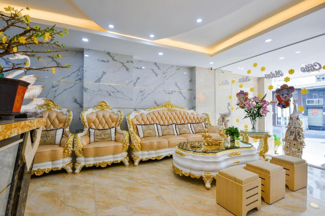 Tình Yêu Sân Bay TP. Hồ Chí Minh